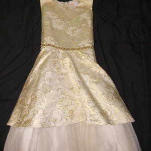 Girls dress